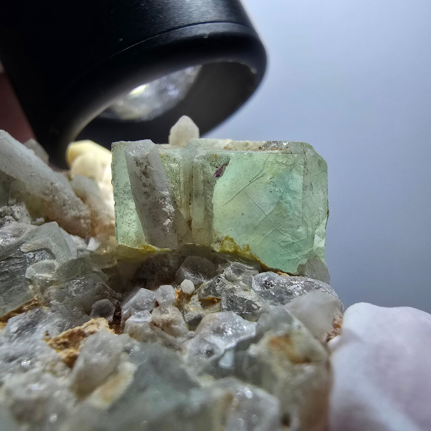 Seltene Phantom Fluorit Würfel, Quarz Stufe Brandberg, Namibia 76*57*40mm