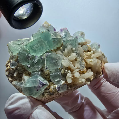 Seltene Phantom Fluorit Würfel, zonal, Quarz Stufe Brandberg, Namibia 68*47*28mm