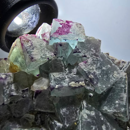 Seltene Phantom Fluorit Würfel, zonal, Quarz Stufe Brandberg, Namibia 78*58*24mm