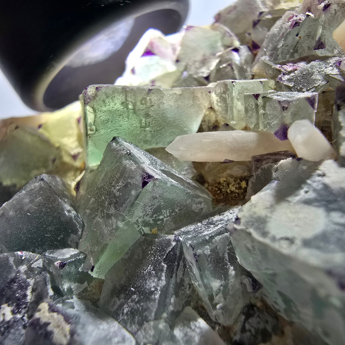 Seltene Phantom Fluorit Würfel, zonal, Quarz Stufe Brandberg, Namibia 78*58*24mm