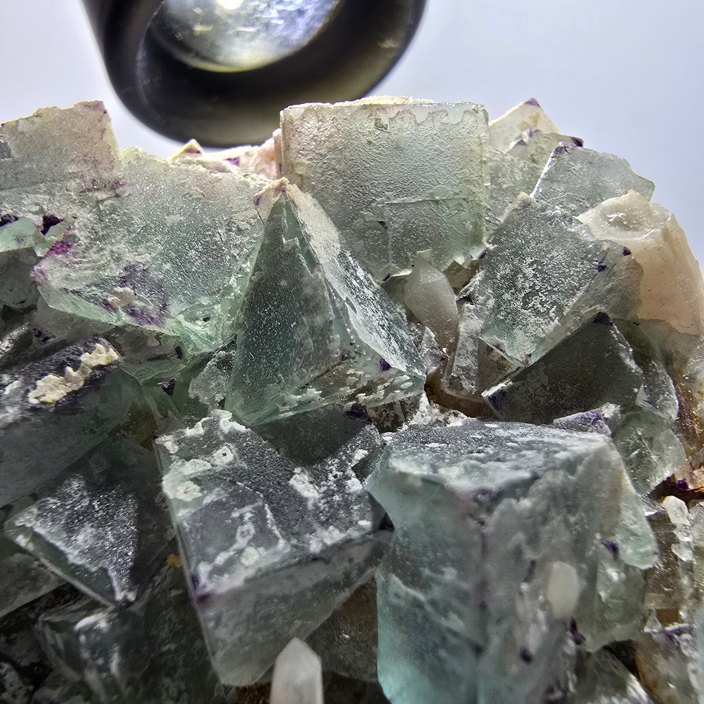 Seltene Phantom Fluorit Würfel, zonal, Quarz Stufe Brandberg, Namibia 78*58*24mm