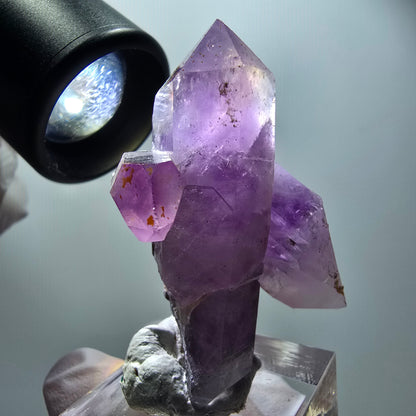 Phantom Skelett Amethyst DT auf Matrix Stufe Goboboseb, Namibia 49*37*27mm