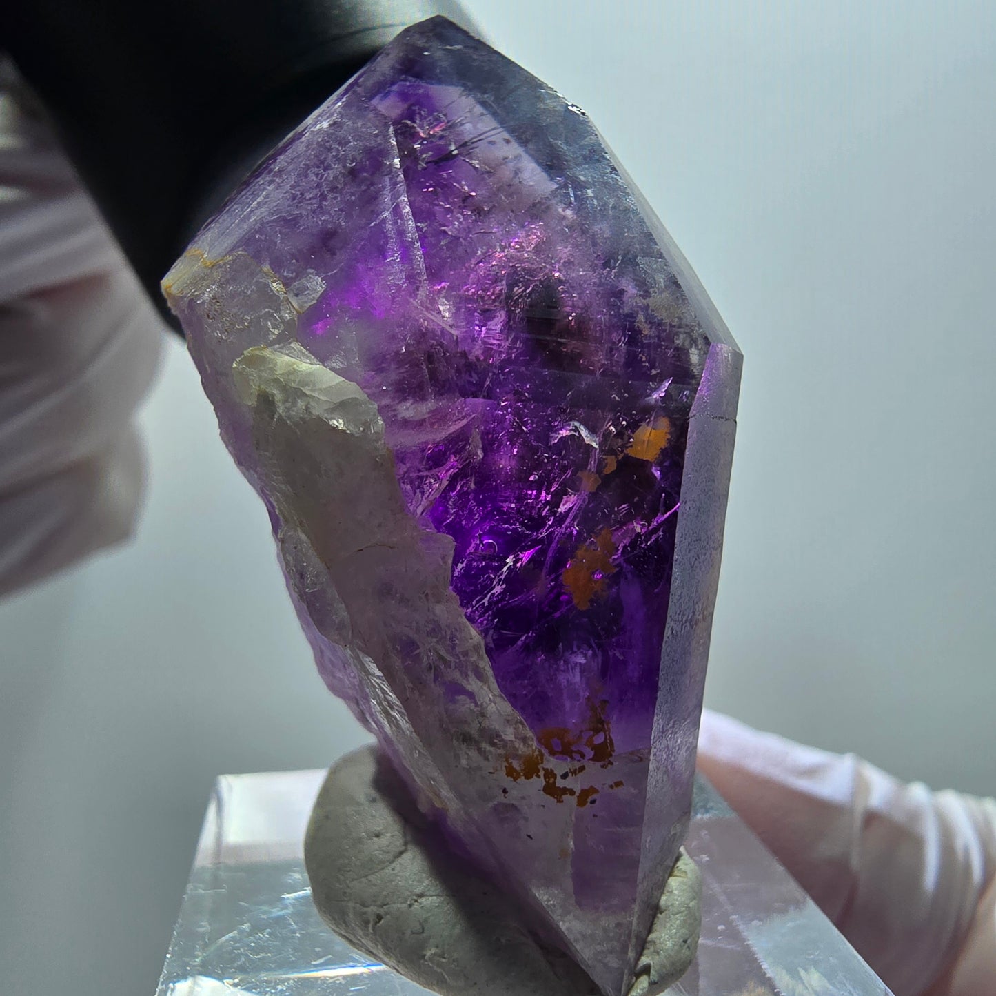 Enhydro Skelett Phantom Amethyst Spitze, 1x Blase Goboboseb, Namibia 41*25*20mm