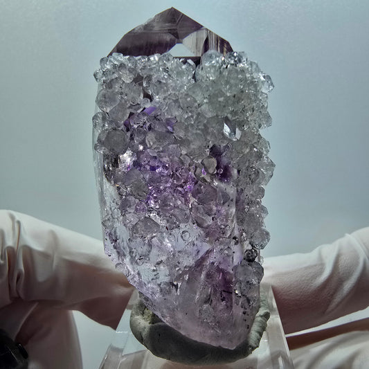 Phantom Amethyst mit Analcim Spitze Streep Mine, Goboboseb, Namibia 55*32*25mm