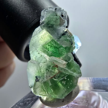 Phantom Fluorit, Schörl Turmalin, (+ UV Mineral unbekannt) Erongo, Namibia 25*24*12mm