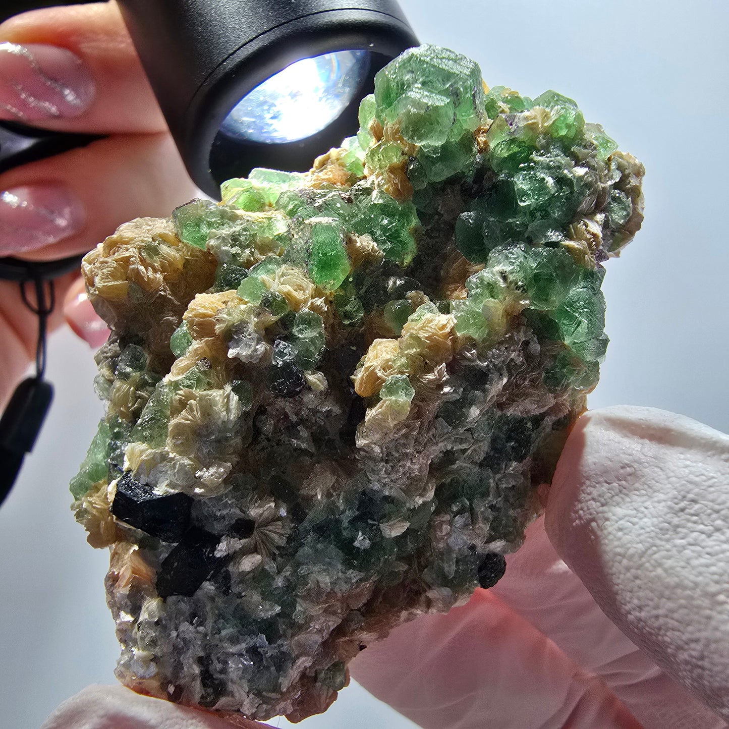 Phantom Fluorit, Schörl Turmalin, Muskovit Stufe Erongo, Namibia 61*47*20mm