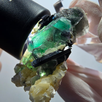 Phantom Fluorit, hexagonal, Schörl Turmalin, Muskovit, Hyalit Erongo, Namibia 51*27*19mm