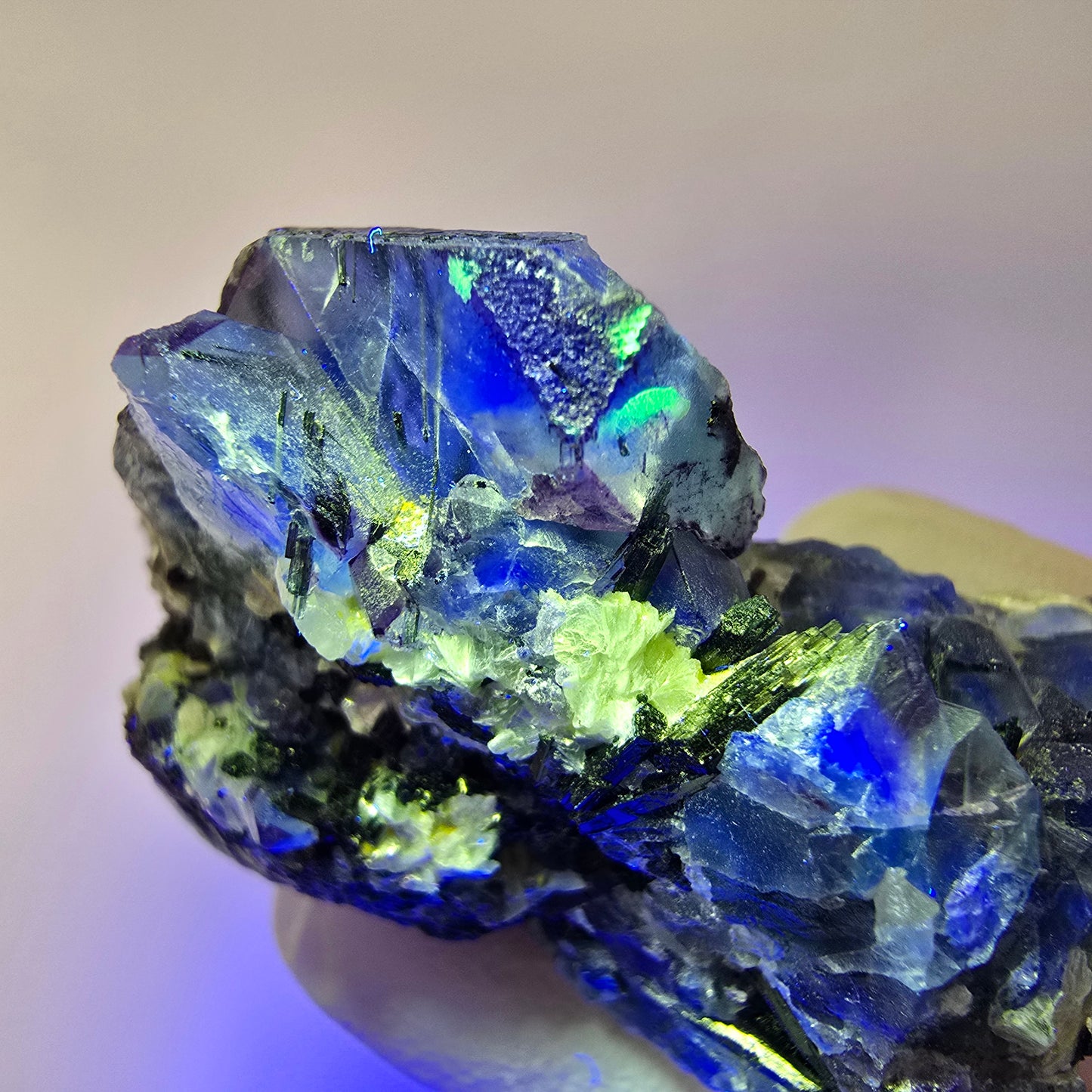 Phantom Fluorit, Schörl Turmalin, Muskovit, Hyalit Erongo, Namibia 60*41*23mm