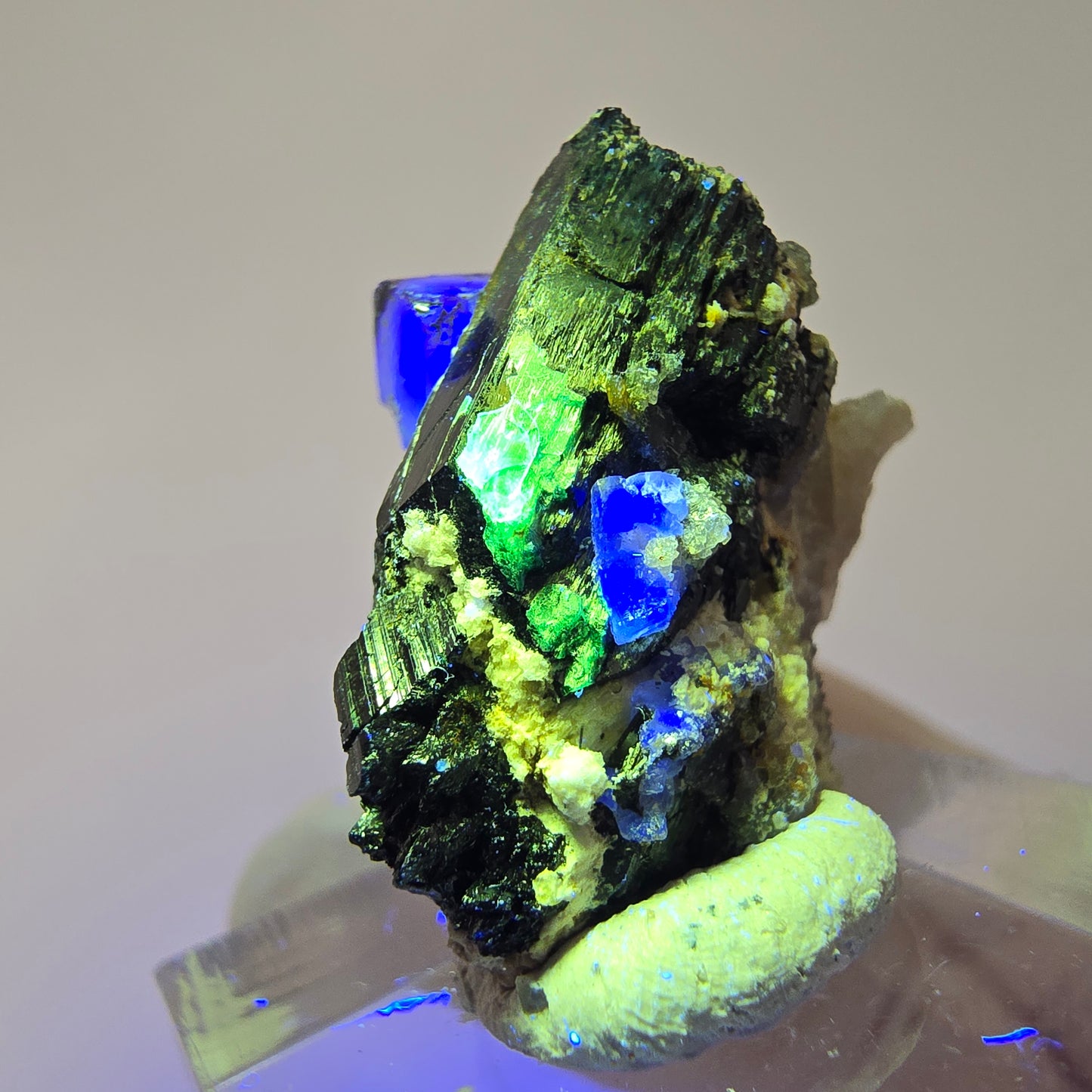 Phantom Fluorit, zonal, Schörl Turmalin, Muskovit Erongo, Namibia 28*19*14mm
