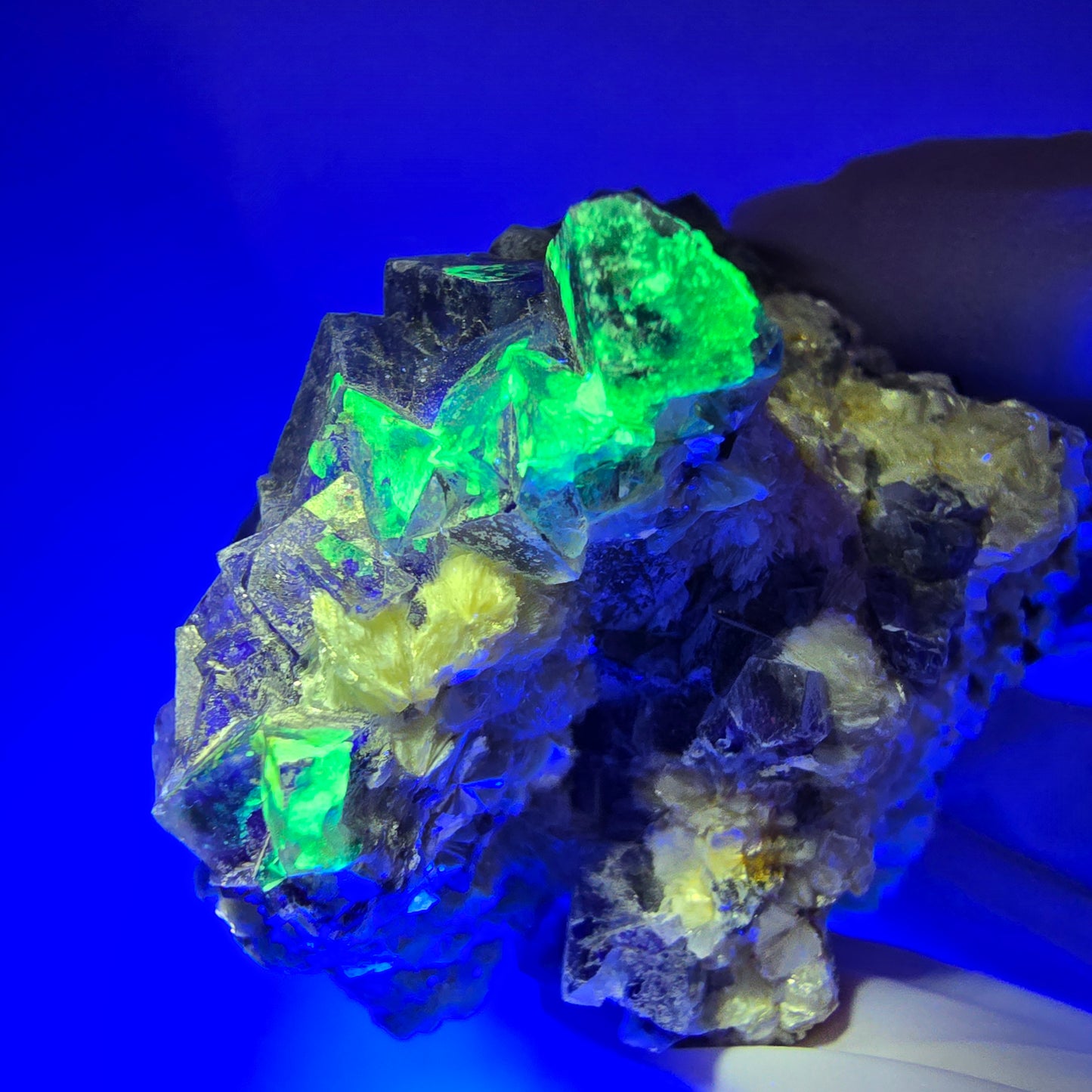 Bunte Phantom Fluorit Schörl Turmalin Muskovit Hyalit Erongo, Namibia 79*56*44mm