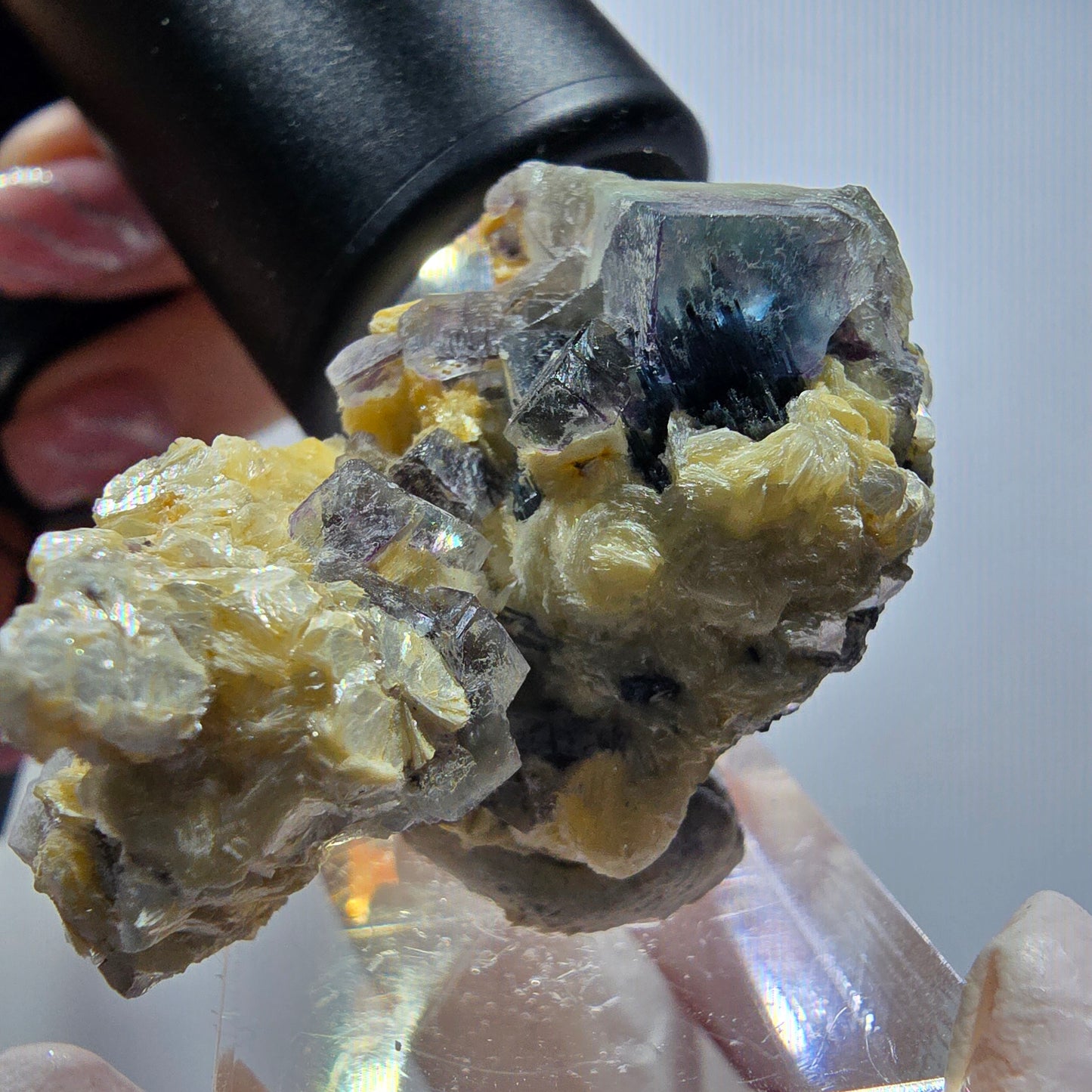 Bunte Phantom Fluorit, Schörl Turmalin, Muskovit Stufe Erongo, Namibia 44*32*27mm