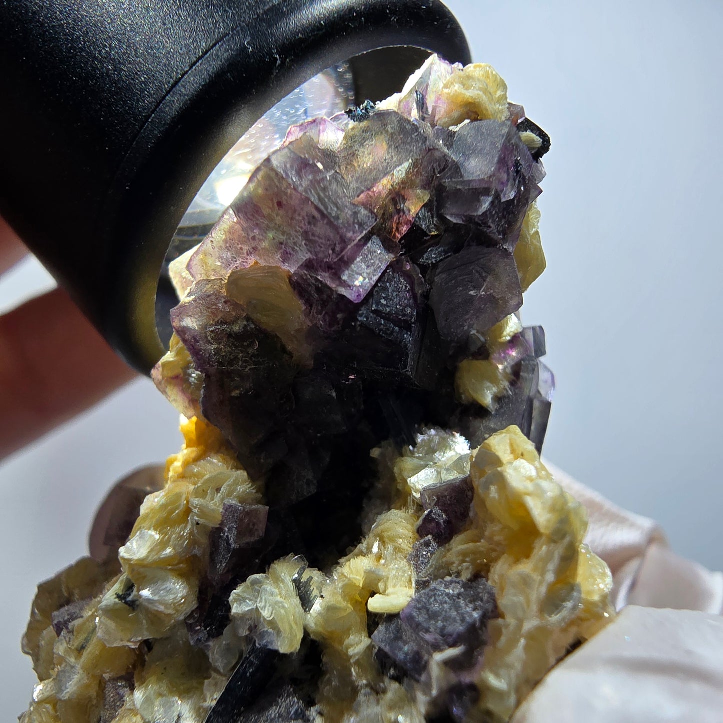 Bunte Phantom Fluorit, Schörl Turmalin, Muskovit Stufe Erongo, Namibia 50*36*32mm