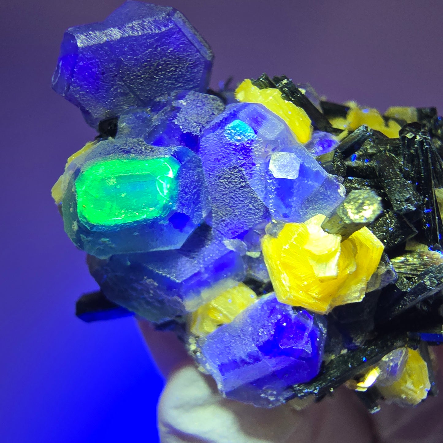 Phantom Fluorit, hexagonal, Schörl Turmalin, Muskovit, Hyalit Erongo, Namibia 46*32*31mm