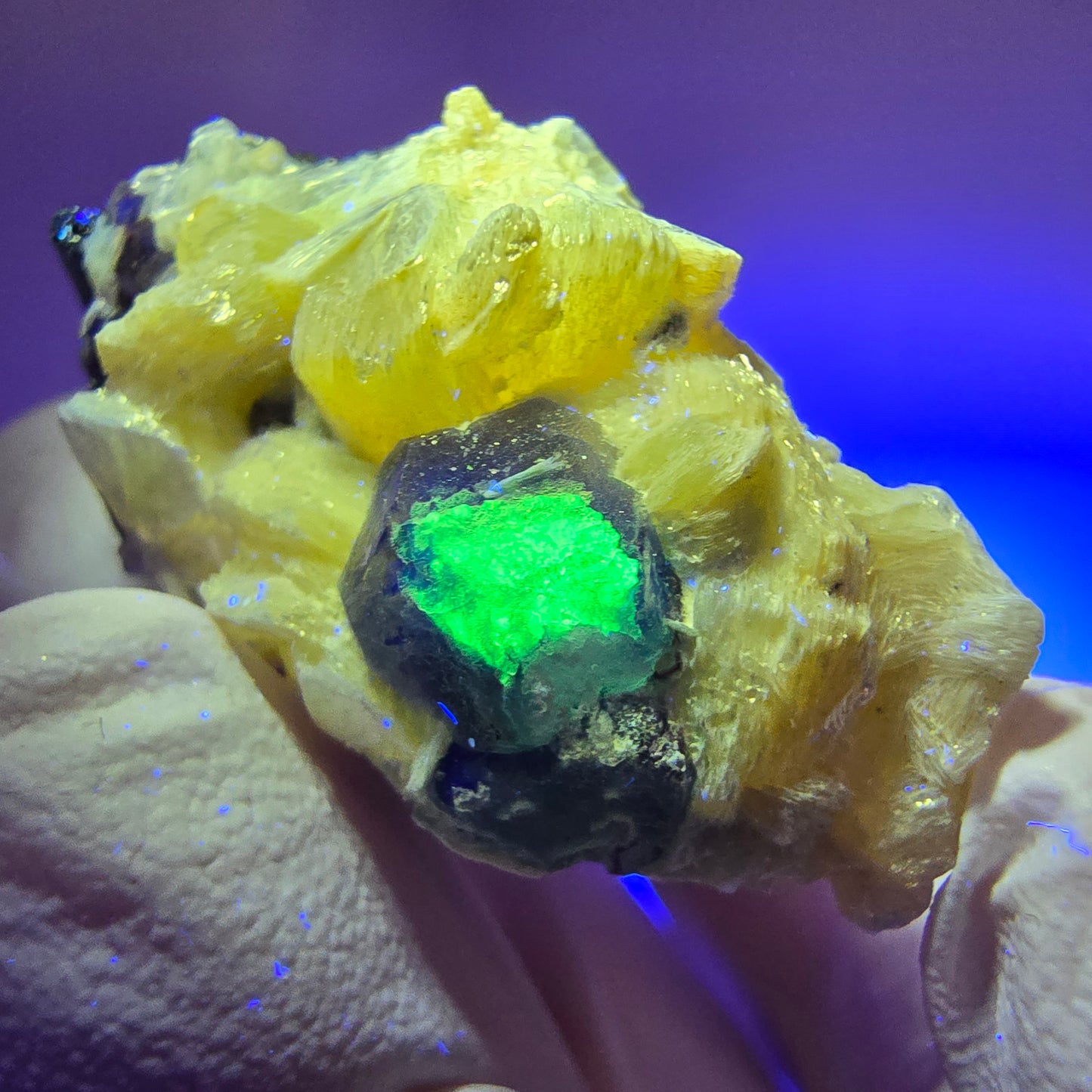 Phantom Fluorit, hexagonal, Schörl Turmalin, Muskovit, Hyalit Erongo, Namibia 35*23*18mm