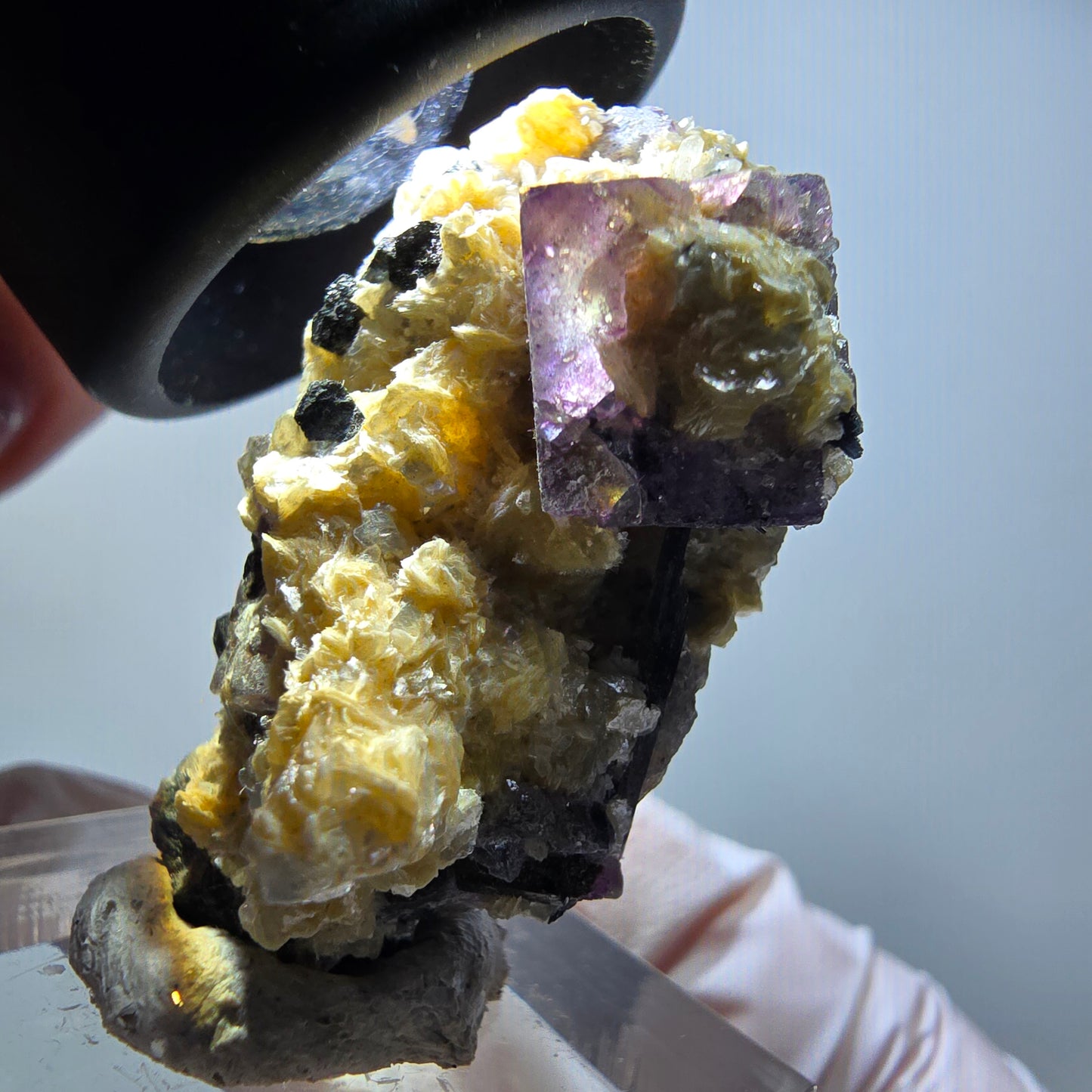 Bunte Phantom Fluorit, Schörl Turmalin, Muskovit Stufe Erongo, Namibia 37*24*19mm