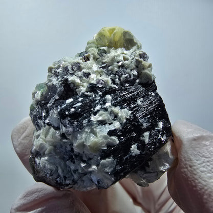 Phantom Fluorit, Schörl Turmalin, Muskovit Stufe Erongo, Namibia 40*35*36mm