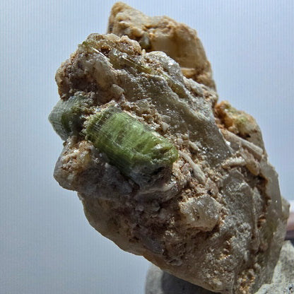 Seltene Turmalin, Verdelith auf Quarz Matrix Stufe Kaokoveld, Namibia 46*41*21mm