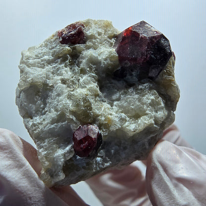 Seltene rote Granat auf Quarz Stufe Erongo, Namibia 38*34*30mm