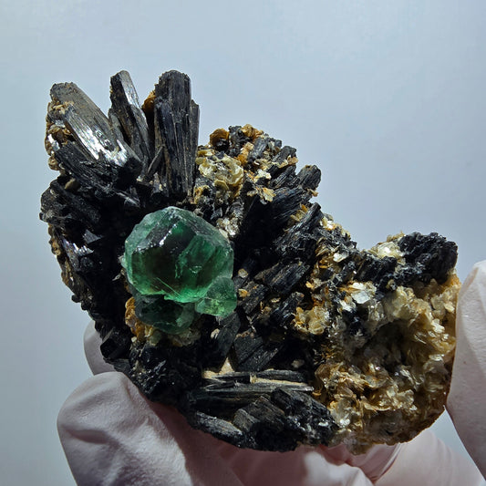 Phantom Fluorit, hexagonal, Schörl Turmalin, Muskovit Erongo, Namibia 66*45*40mm