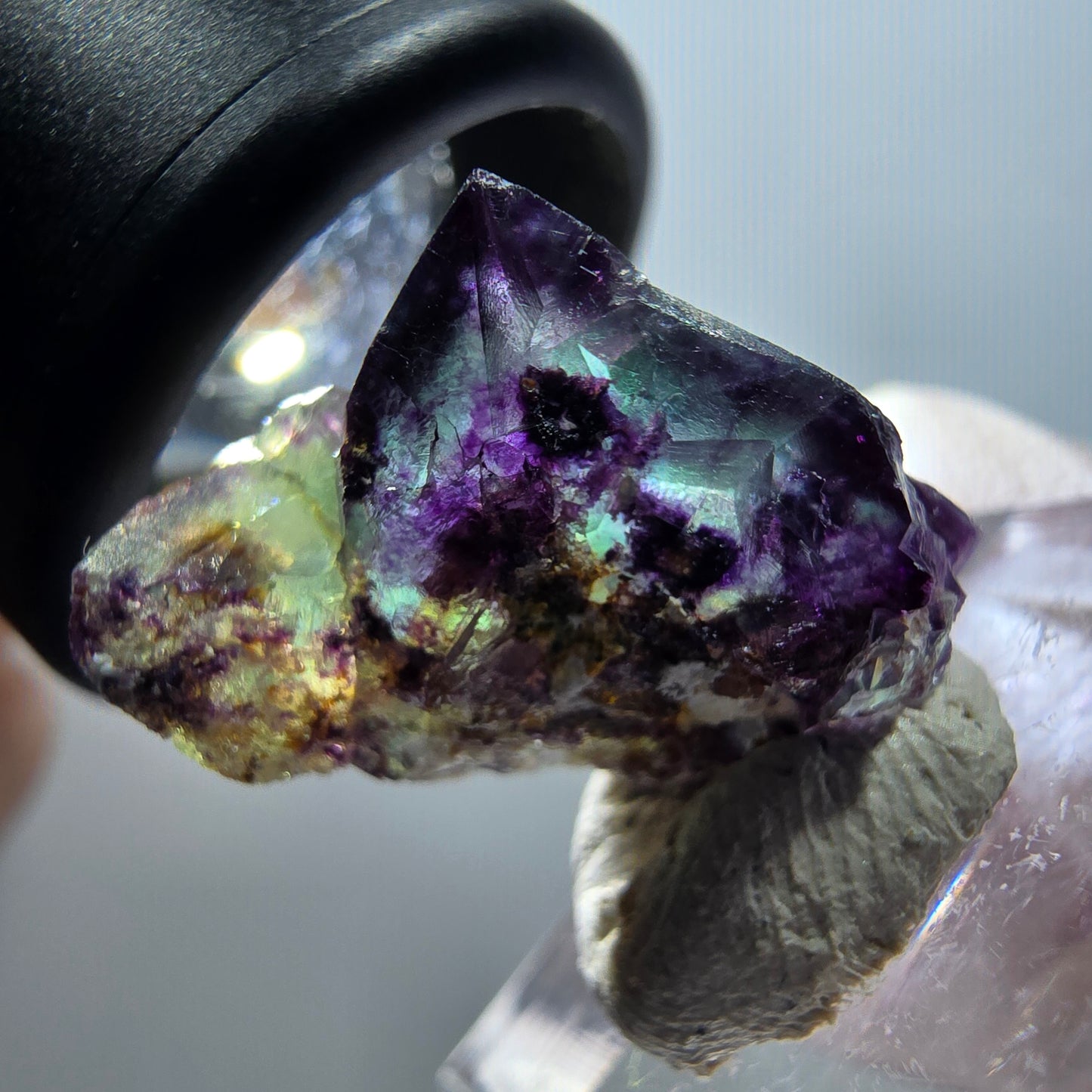 Spécimen cubique de fluorite fantôme très clair, vert-violet, Okorusu, Namibie, 24*15*14 mm, n° 11789 