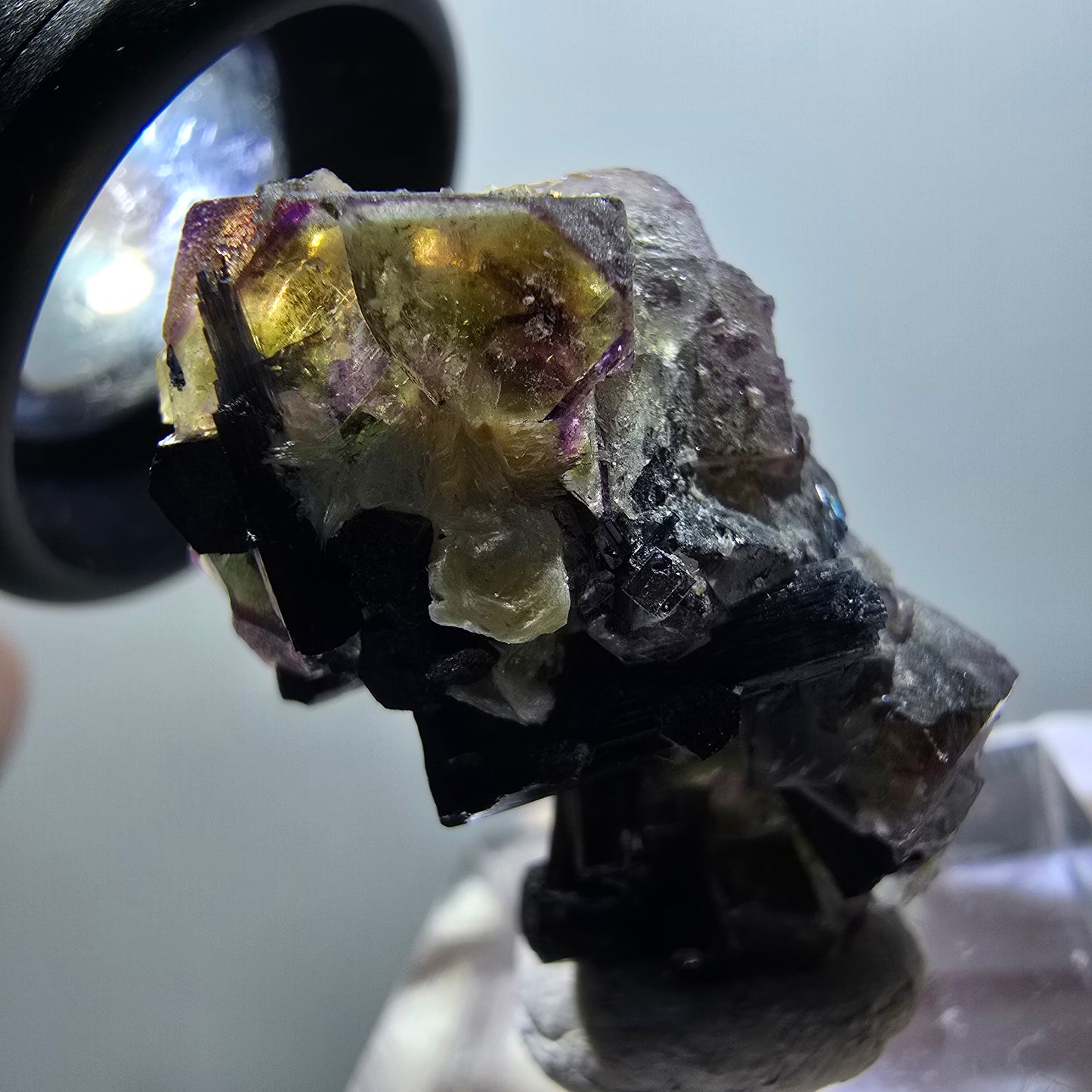 Spécimen de fluorite fantôme colorée, tourmaline schorl, muscovite, hyalite, Erongo, Namibie 31*22*17mm #11948 
