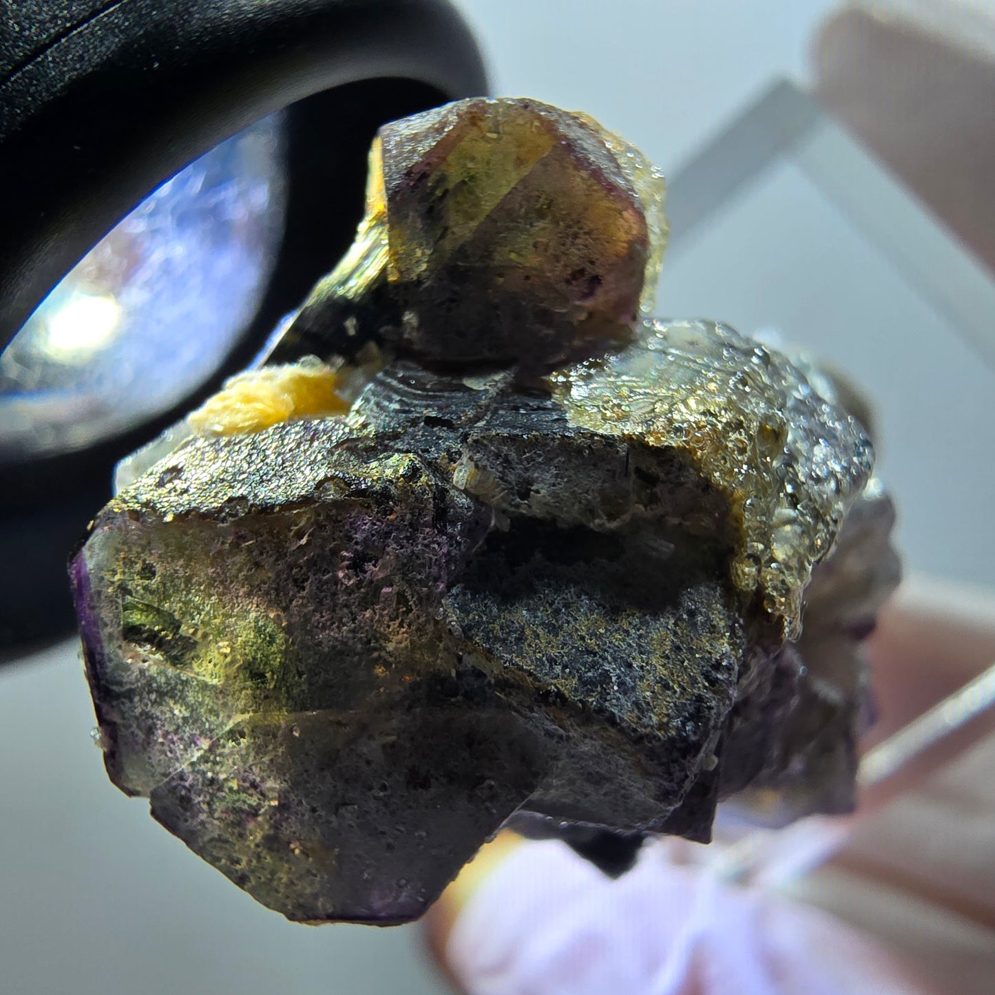 Spécimen de fluorite fantôme colorée, tourmaline schorl, muscovite, hyalite, Erongo, Namibie 31*22*17mm #11948 