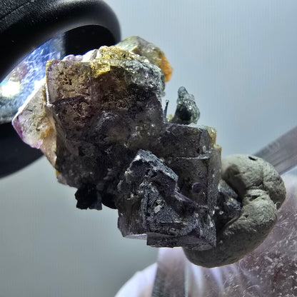 Spécimen de fluorite fantôme colorée, tourmaline schorl, muscovite, hyalite, Erongo, Namibie 31*22*17mm #11948 