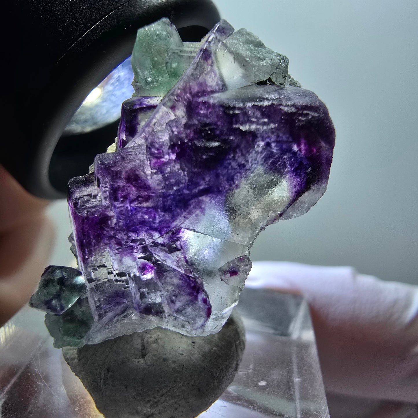 Spécimen de fluorite fantôme transparente et de tourmaline schorl, Erongo, Namibie, 29 x 23 x 15 mm, n° 11951 