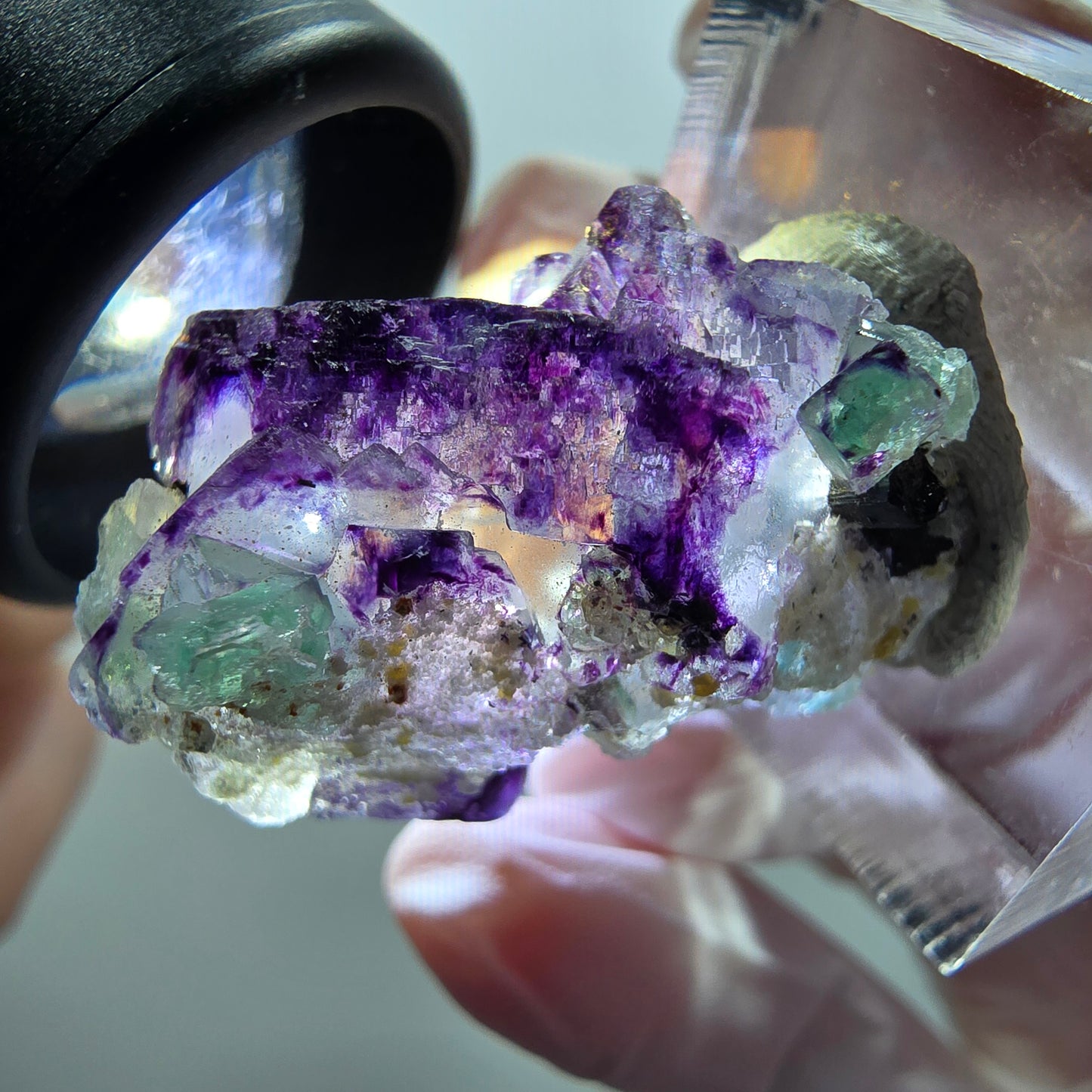 Spécimen de fluorite fantôme transparente et de tourmaline schorl, Erongo, Namibie, 29 x 23 x 15 mm, n° 11951 