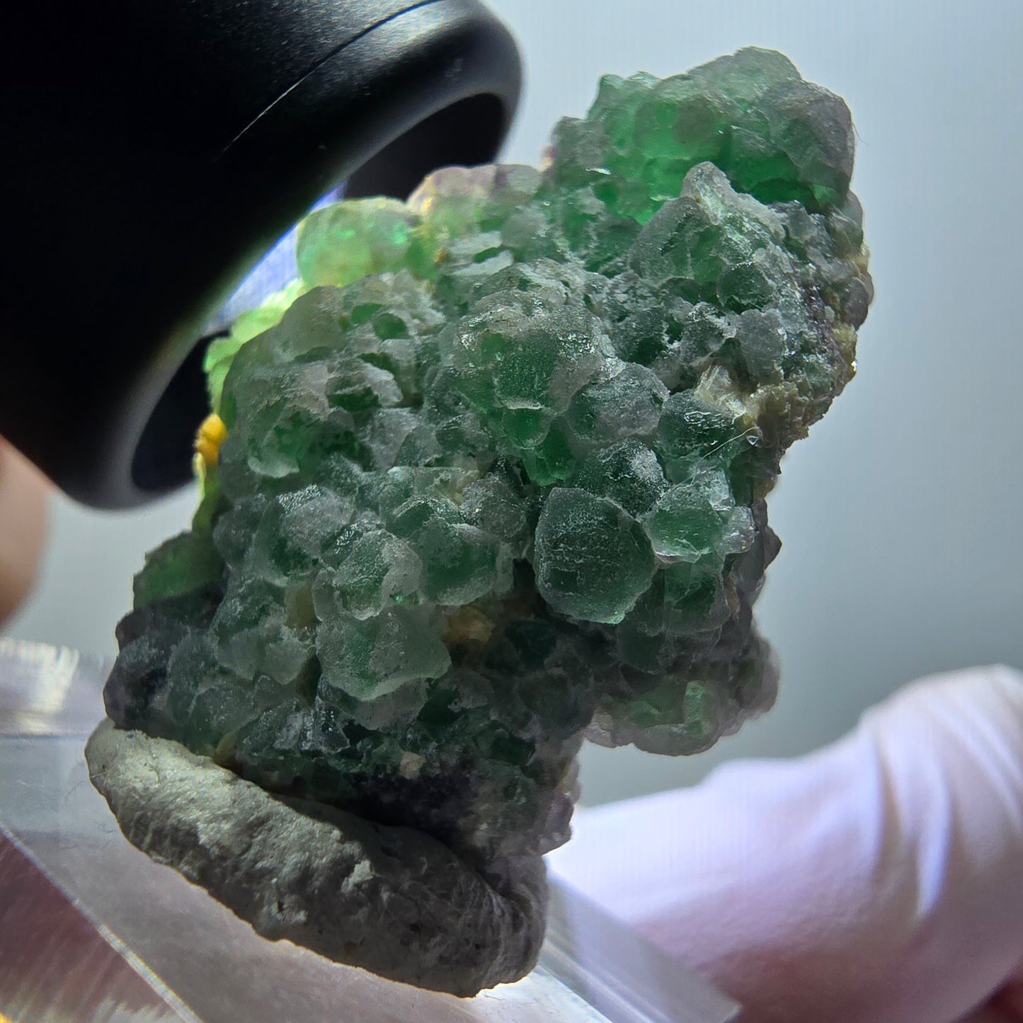 Spécimen de fluorite fantôme, tourmaline schorl et muscovite, Erongo, Namibie, 34 x 25 x 19 mm, n° 11952 