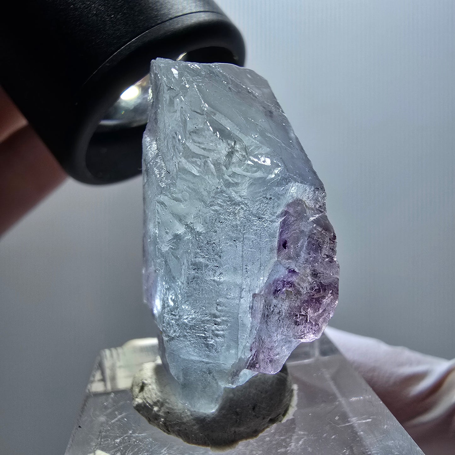 Spécimen de fluorite fantôme très clair, blanc violacé, Erongo, Namibie, 34*18*13 mm #11963 