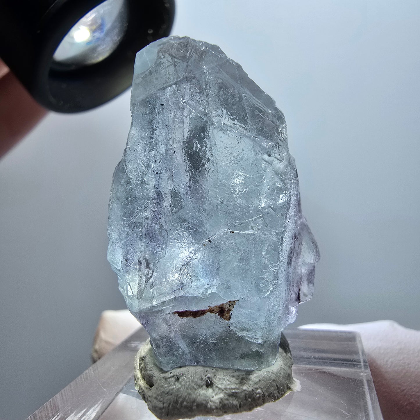 Spécimen de fluorite fantôme très clair, blanc violacé, Erongo, Namibie, 34*18*13 mm #11963 