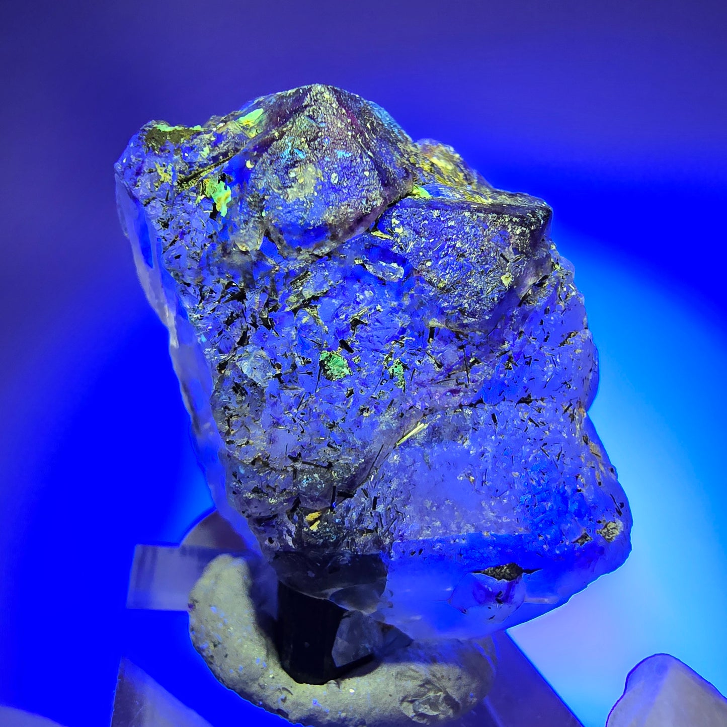 Klare Phantom Fluorit, Schörl Turmalin, Muskovit, Hyalit Erongo, Namibia 36*30*24mm #11994