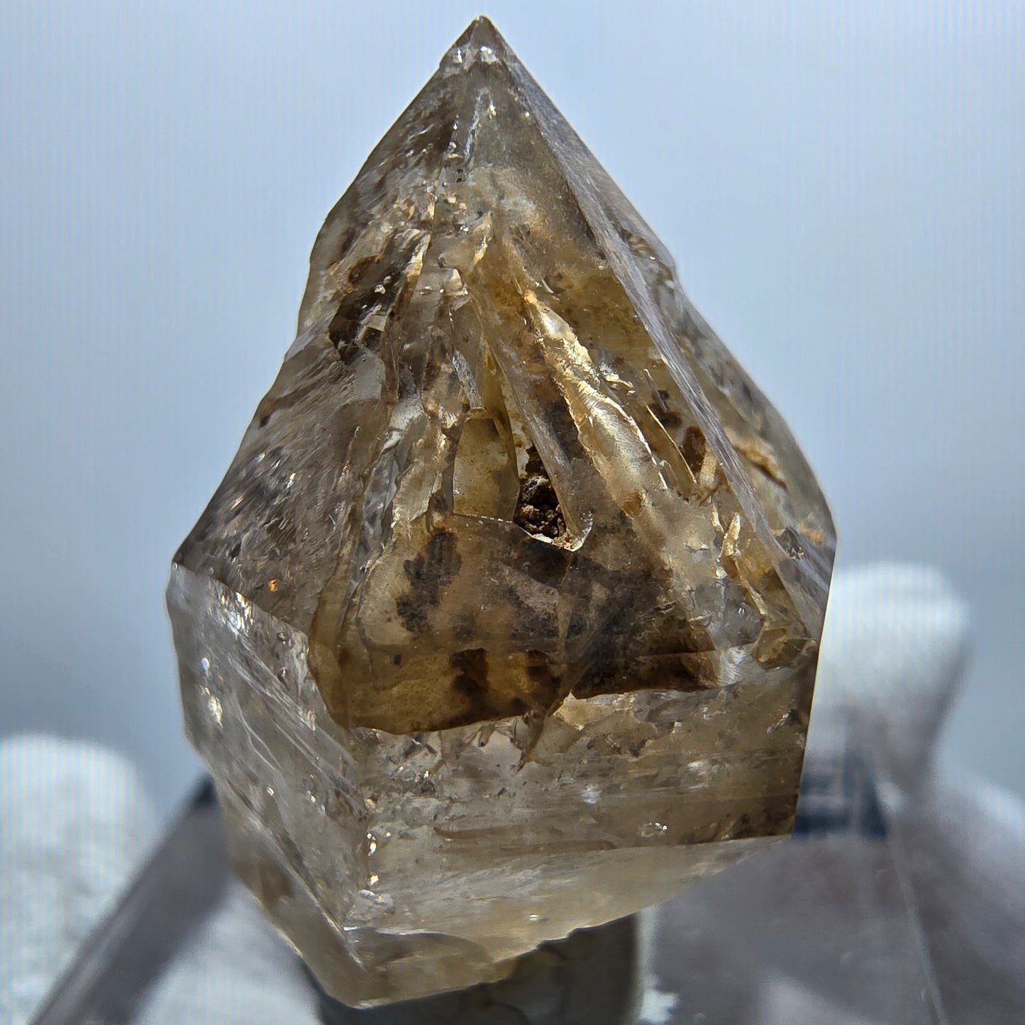 Klare Phantom Rauchquarz Zepter Spitze Goboboseb, Namibia 27*19*13mm