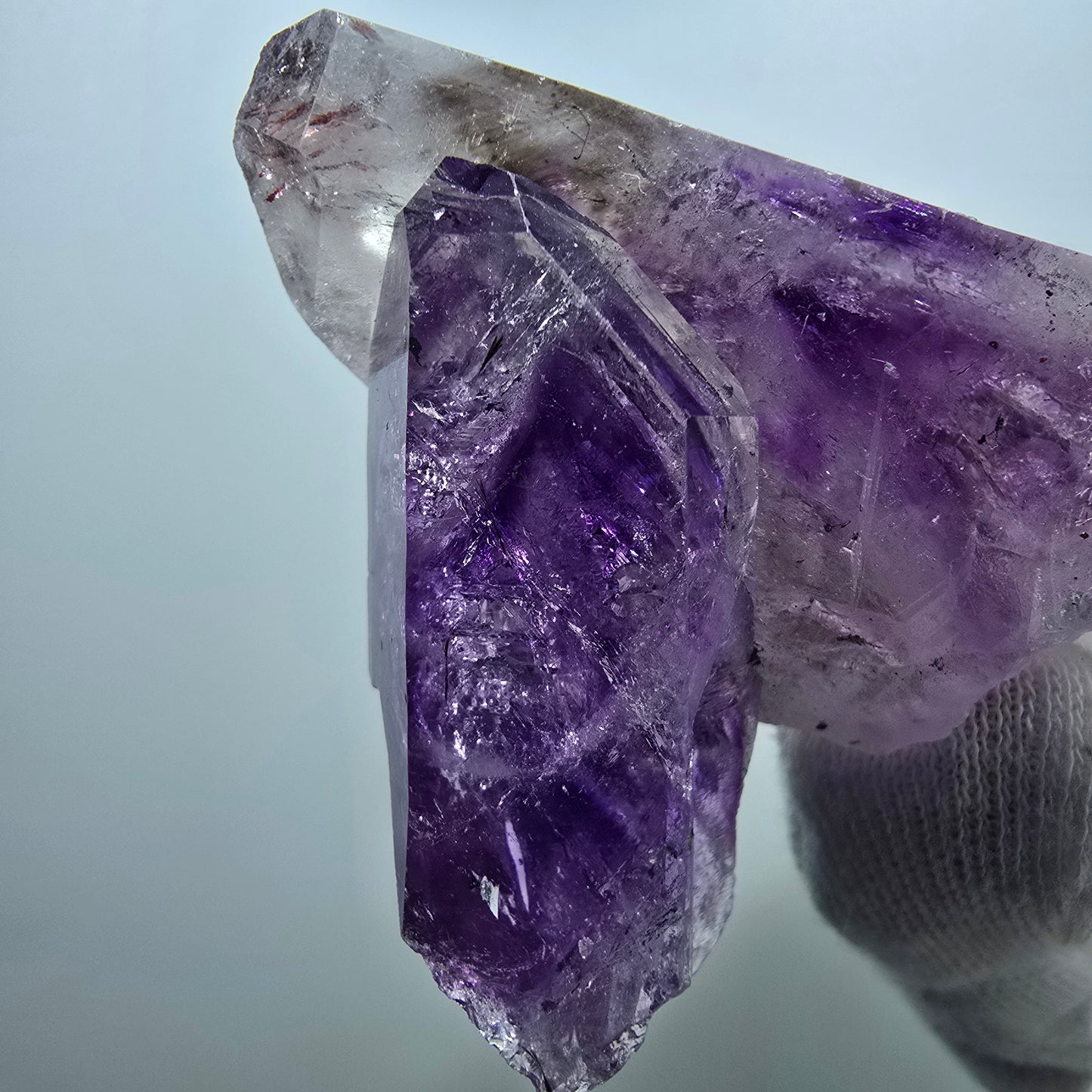 Harlekin Phantom Amethyst mit Analcim Stufe Streep Mine Gobob Namibia 66*54*35mm