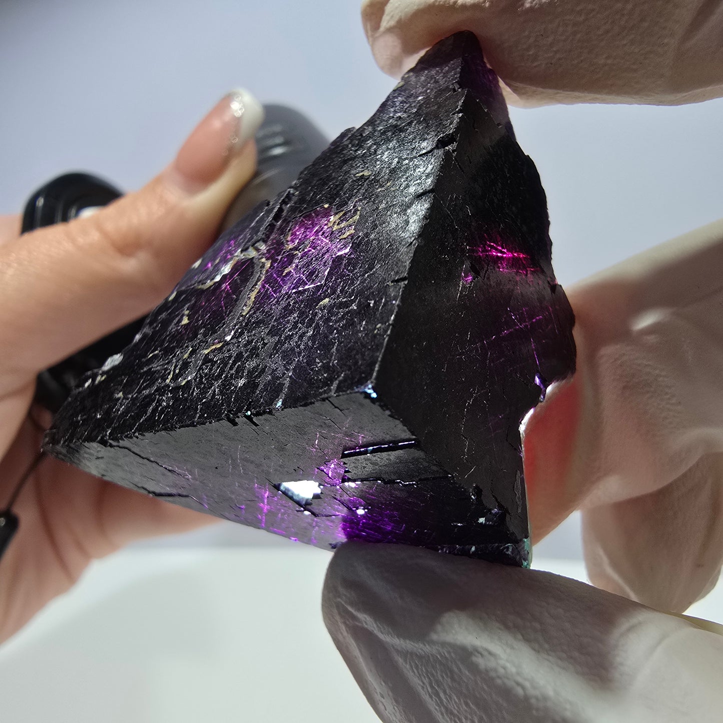 Spécimen de cube de fluorite fantôme vert violet zonal 11:11 Angel Pocket, Namibie 52*42*29mm 