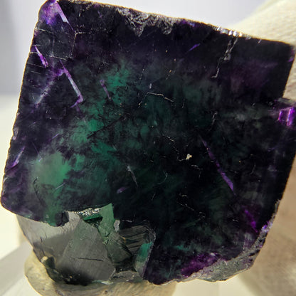 Klare Phantom Fluorit Würfel Stufe zonal grün lila Okorusu, Namibia 37*32*29mm
