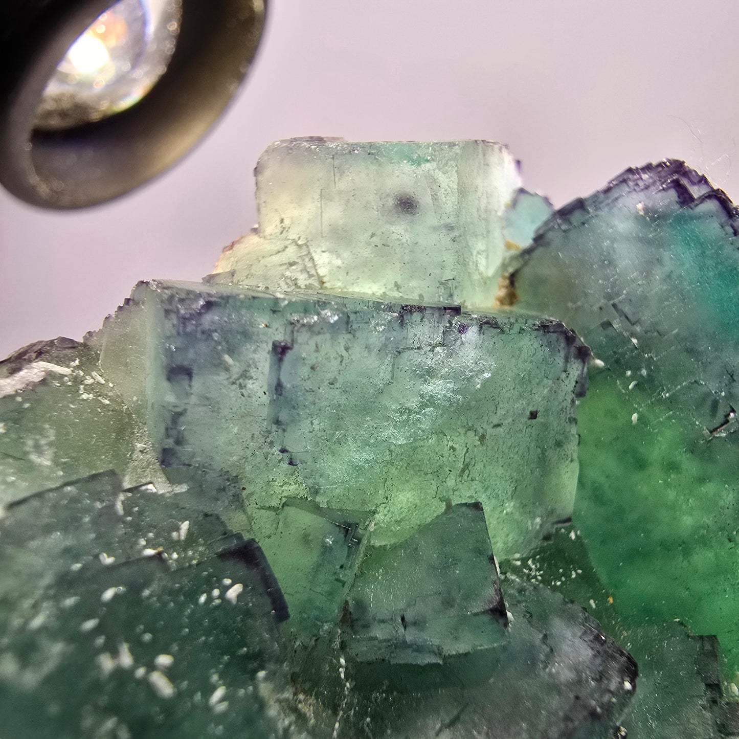 Grand spécimen de cube de fluorite fantôme, parqueté zonal Okorusu Namibie 78*76*33mm 