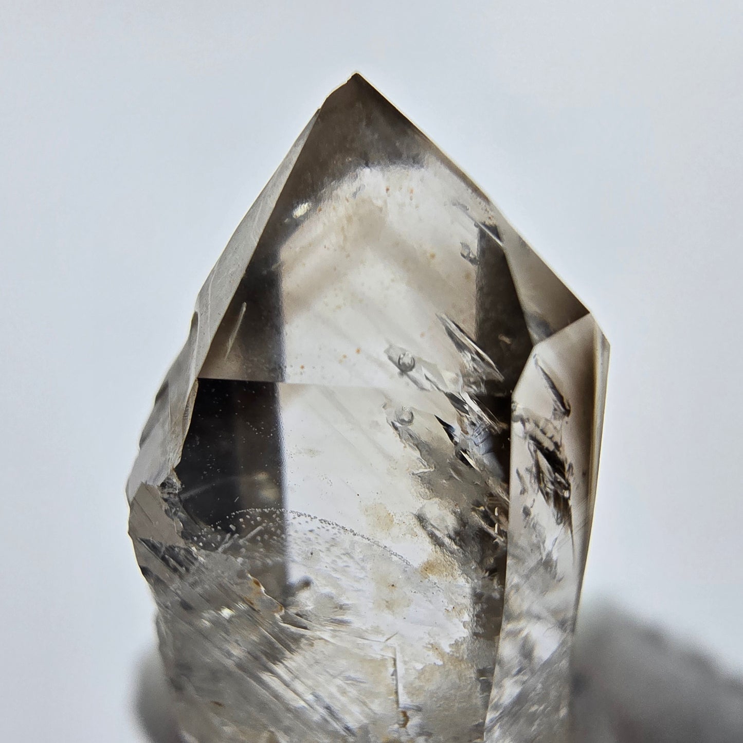 Enhydro Phantom Smoky Quartz Sceptre Tip 1x Bubble Goboboseb, Namibie 42*15*11mm 