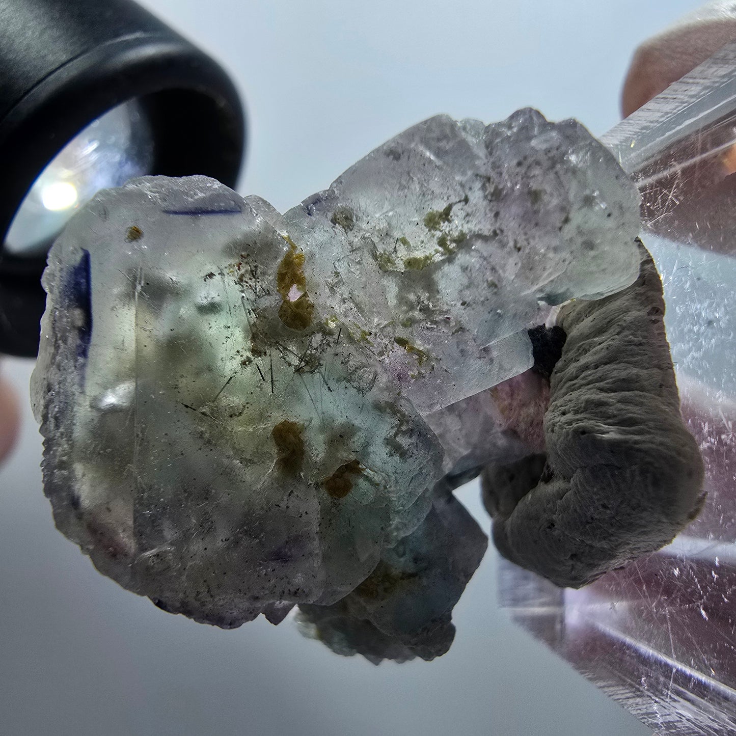 Spécimen rare de fluorite fantôme et de tourmaline schorl, Erongo, Namibie, 32*28*15 mm, n° 12002 