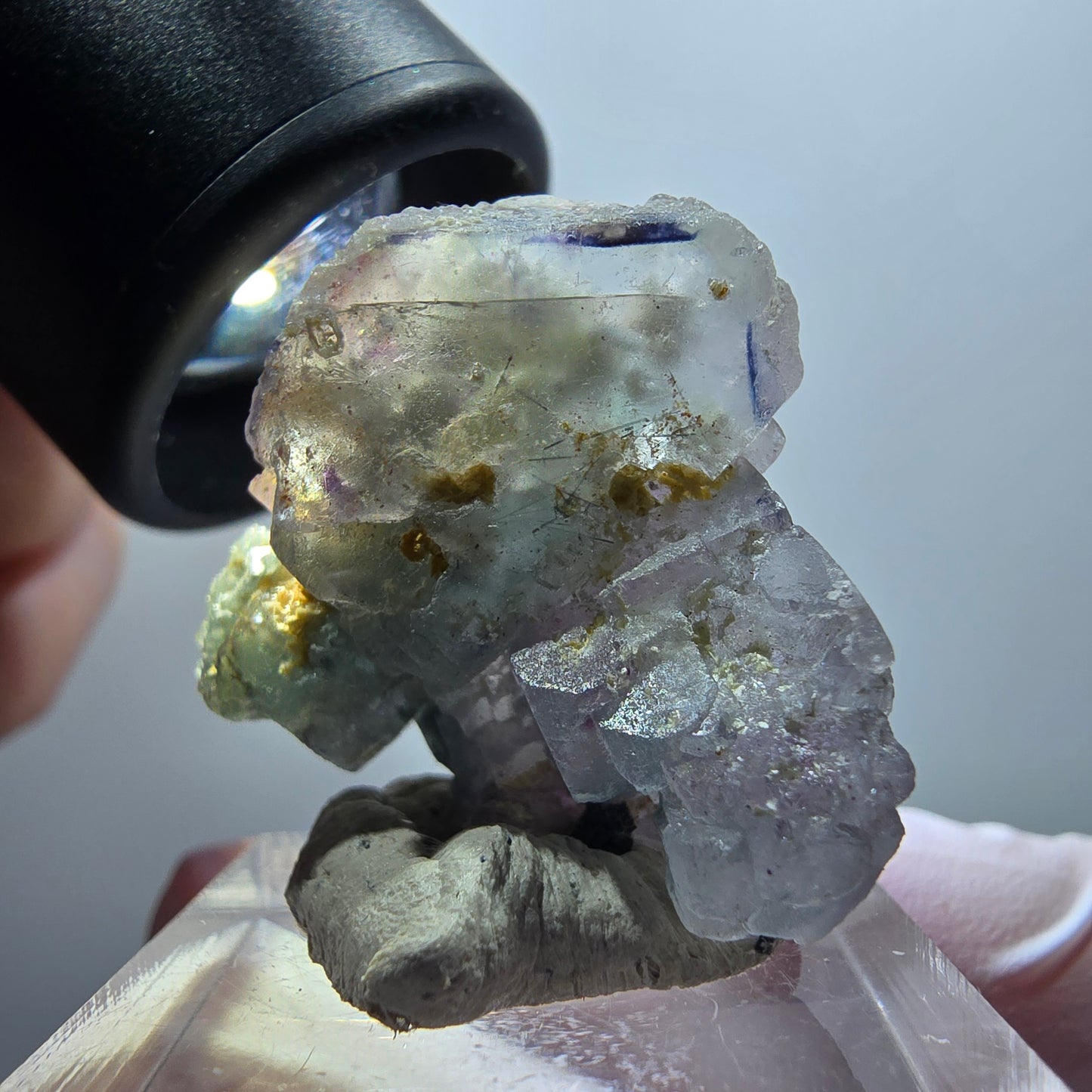 Spécimen rare de fluorite fantôme et de tourmaline schorl, Erongo, Namibie, 32*28*15 mm, n° 12002 
