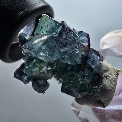 Spécimen rare de fluorite fantôme et de tourmaline schorl, Erongo, Namibie, 28 x 22 x 21 mm, n° 12003 