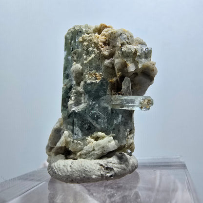 Rare aigue-marine, spécimen d'orthose d'Erongo, Namibie, 26 x 21 x 14 mm, n° 12019 