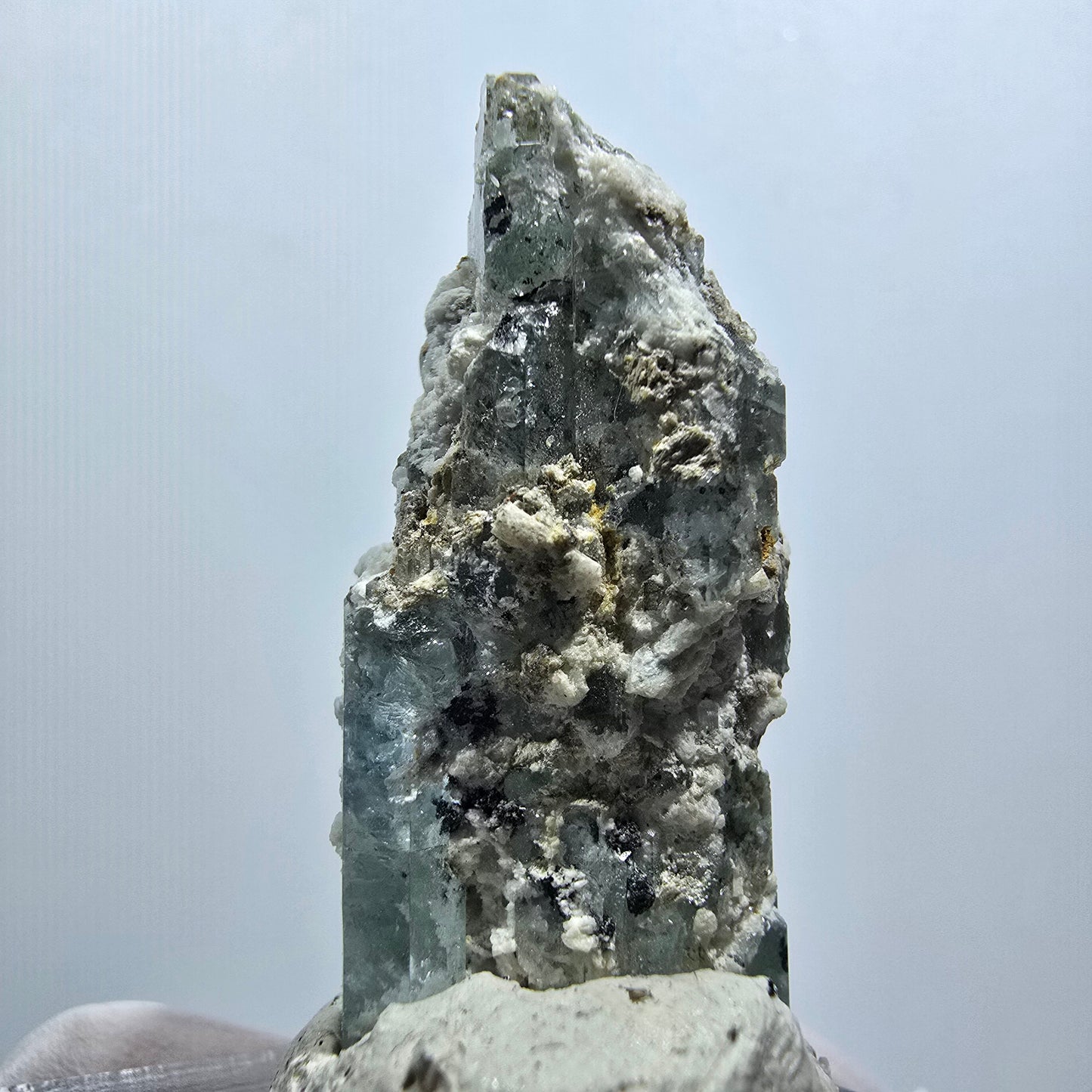 Rare aigue-marine, spécimen d'orthose d'Erongo, Namibie, 34*20*12 mm, n° 12027 