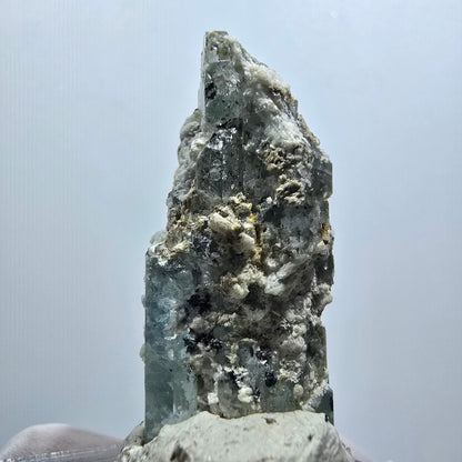 Rare aigue-marine, spécimen d'orthose d'Erongo, Namibie, 34*20*12 mm, n° 12027 