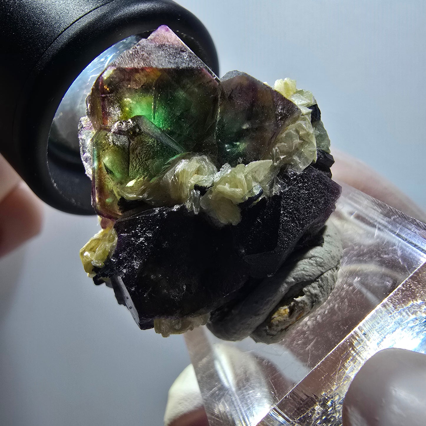 Bunte Phantom Fluorit, Schörl Turmalin, Muskovit, Hyalit Stufe Erongo, Namibia 32*28*21mm #12035