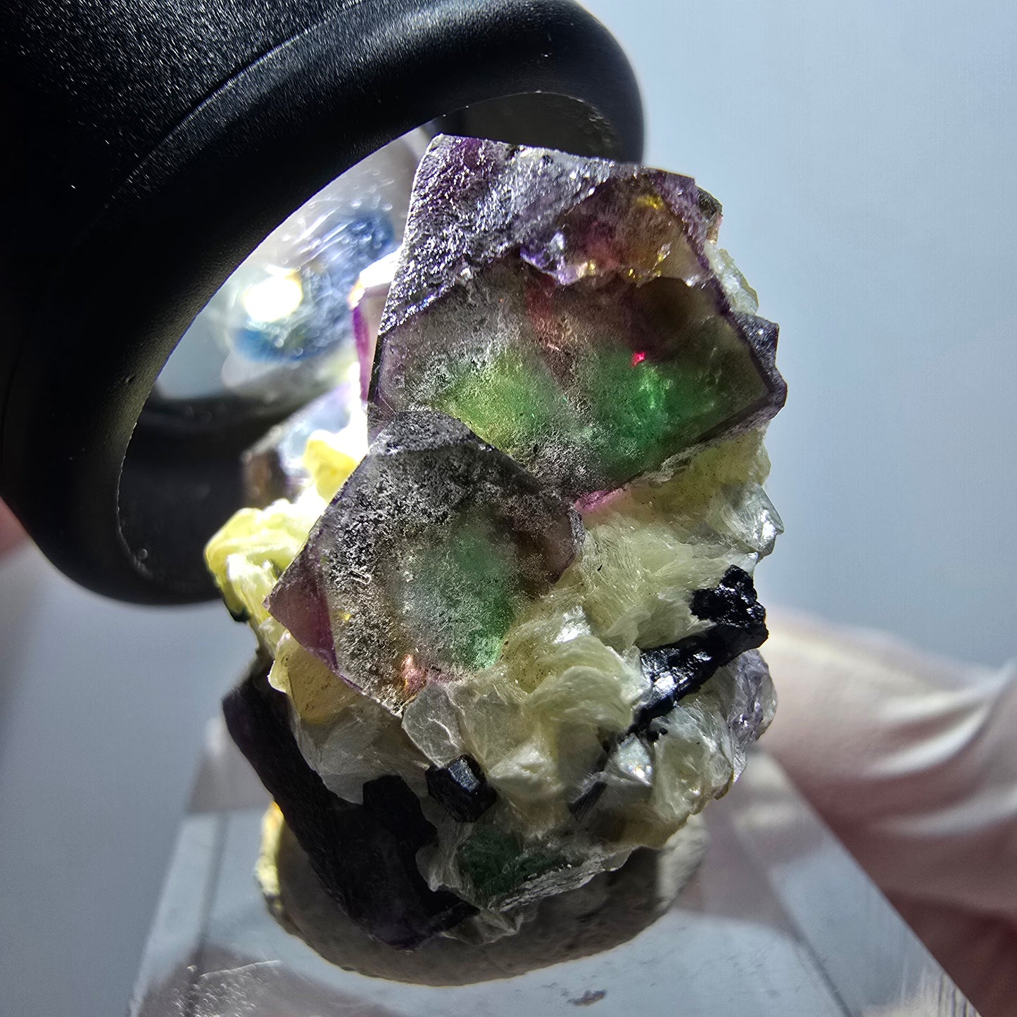 Bunte Phantom Fluorit, Schörl Turmalin, Muskovit, Hyalit Stufe Erongo, Namibia 32*28*21mm #12035