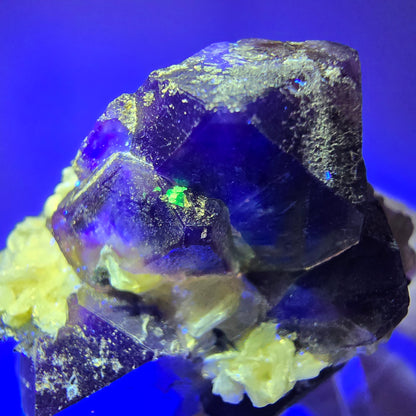 Bunte Phantom Fluorit, Schörl Turmalin, Muskovit, Hyalit Stufe Erongo, Namibia 32*28*21mm #12035