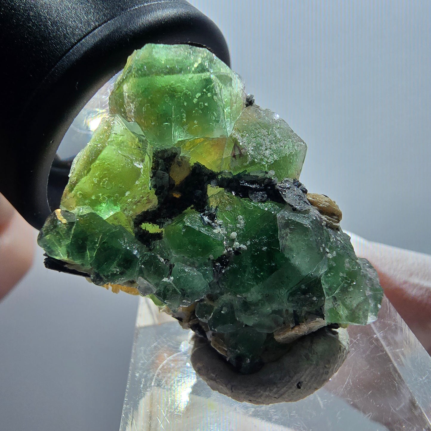 Phantom Fluorit, Schörl Turmalin, Muskovit Stufe Erongo, Namibia 30*24*21mm #12040