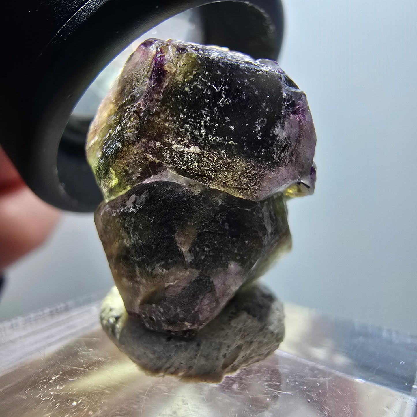 Spécimen rare de fluorite fantôme et muscovite, Erongo, Namibie, 21 x 17 x 13 mm, n° 12054 